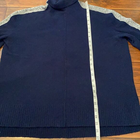Athleta Blue & Gray Merino Wool Blend Sweater - Picture 5 of 12